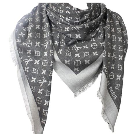 louis vuitton big scarf